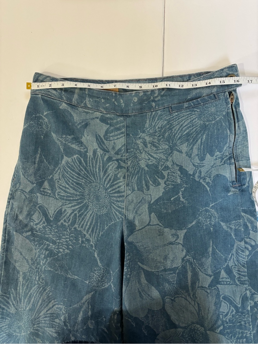 Pilcro by Anthropologie High Rise Wide Leg Floral Print Jeans Size 30 - Picture 7 of 12